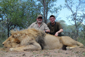 LION-HUNT-zIMBABWE-2010